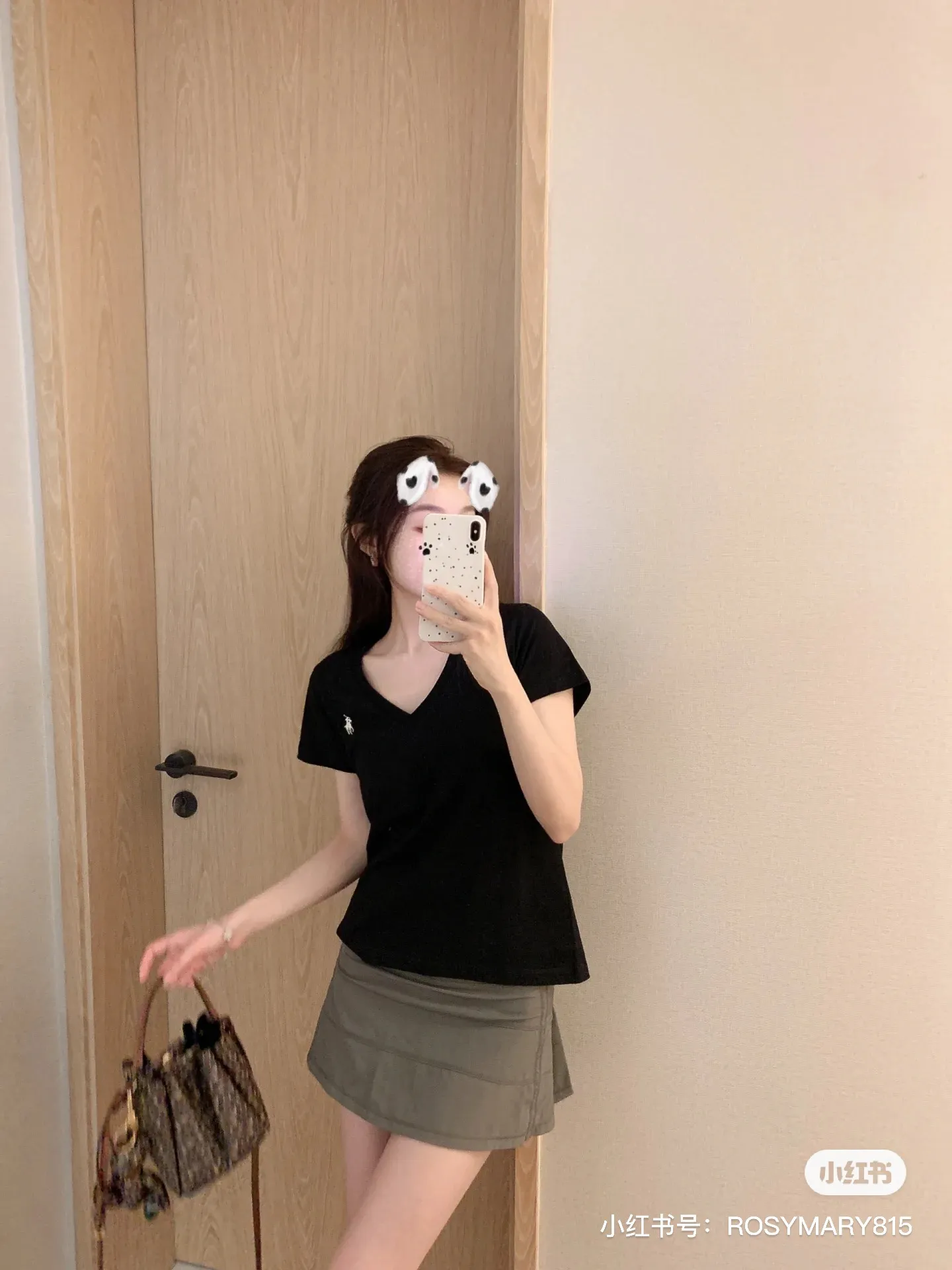 🅿️130 L13#Ralph Lauren•V-neck pony embroidered short-sleeved T-shirt ✅✅✅Ready stock Quality guaranteed Feel free to compare Size: XS S M L Color: White Black Purple Navy Blue Army Green Pink Gray Rose Red Grass Green Bright Red Yellow Light Blue